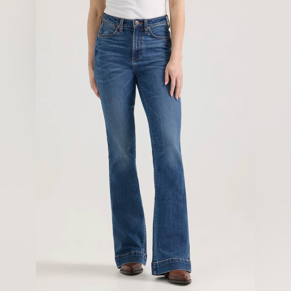 WOMEN'S WRANGLER RETRO® BAILEY HIGH RISE TROUSER JEAN - Picture 2 of 2